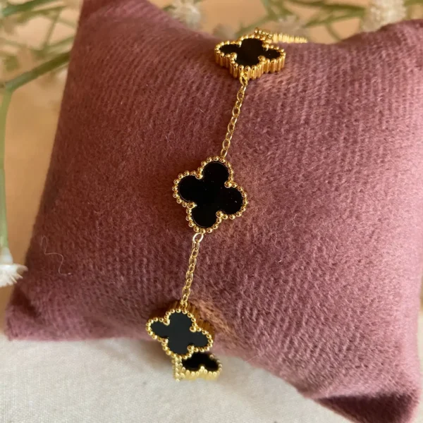 Anti tarnish Clover design bracelet | Clover Bracelet