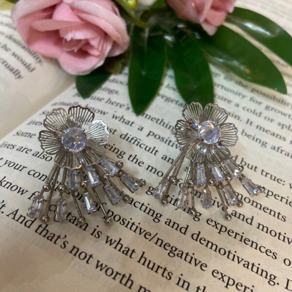 Luna earring