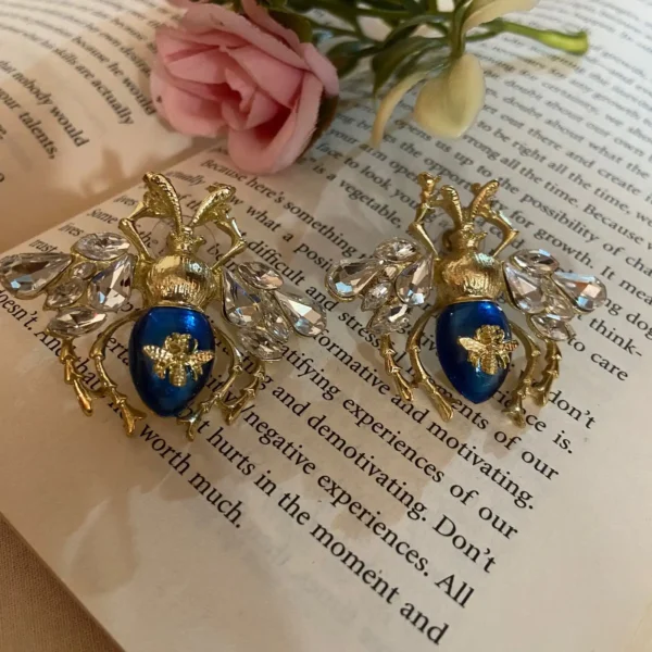Honey bee beautiful earring | Beautiful cocktail premium design Bee earring