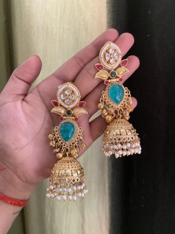 Meera earring
