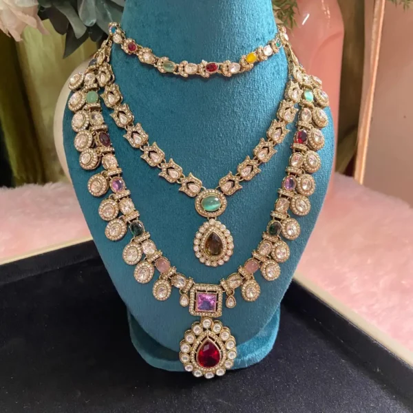 Necklace Set With Mangtika