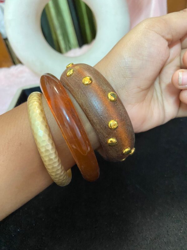 Resin bangle set