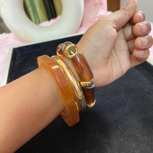 Resin bangle set